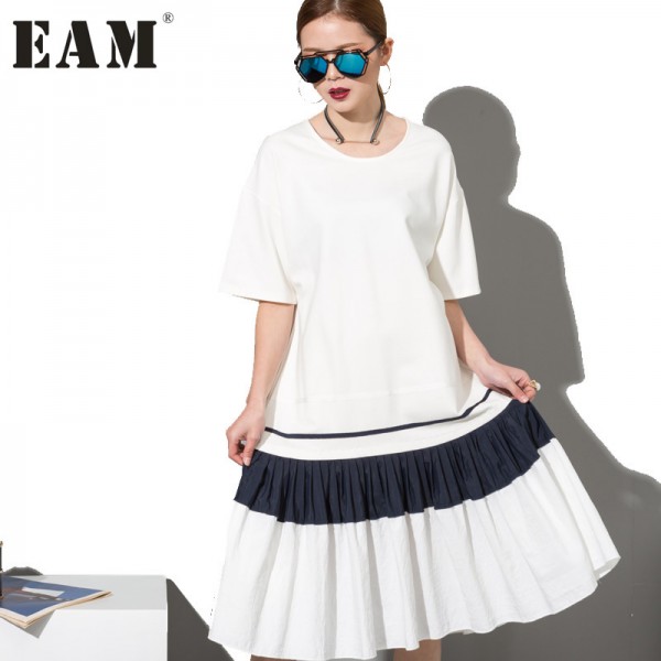   2017 Fashion New simple Black White stitching loose BIG dress female organ pleated hem wholesale Woman W0070