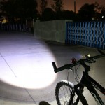 2000 Lumen USB Rechargeable Bicycle Light MTB Bike Light Zoom Flashlight Waterproof Built-in Battery Bicycle Accessories