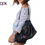 2016 Spring New Arrivals Fashion Blue and White Round Neck Long Sleeve Striped Loose Tops Womens Casual Simple T-Shirt