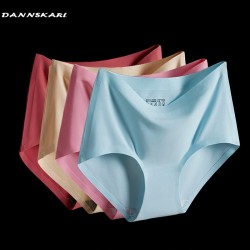 2017 summer The new  Women's  Panties ice briefs silk Cool and  Intimates seamless underwear triangle big yards of female briefs