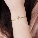 8SEASONS 3 colors New Arrival Heart beat Heartbeat Rhythm Chain Bracelet with Dangling Jewelry Bracelets Golden silver black