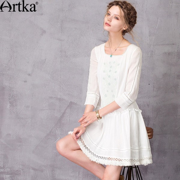 Artka Women's 2017 Spring White Cotton Embroidery Dress Vintage Square Collar Three Quarter Sleeve Dropped Waist Dress LA11070C