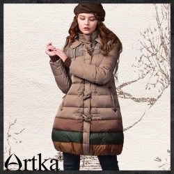 Artka Women's Autumn Winter Vintage Hooded Collar Long Sleeve Contrast Color Midi Pattern Thick Down Jacket  YK12348D