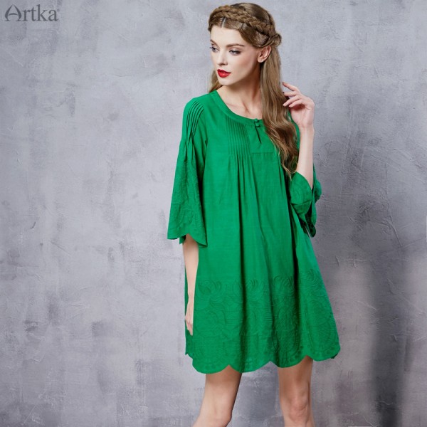 Artka Women's Spring New Fashion Solid Color Embroidery Cotton Dress Vintage O-neck Half Sleeve Drapped Dress LA12266C