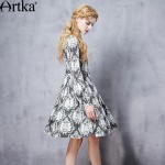 Artka Women's Spring New Vintage Baroque Queen series Printed Slim Fit Knee-length O-Neck Long Sleeve Cotton Dress LA11763C
