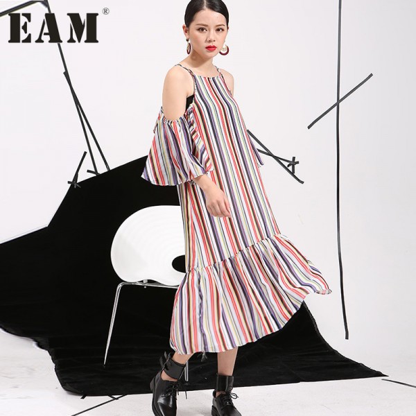[EAM] 2017summer new Korean temperament loose short-sleeved striped strapless flounced harness colorful dress women tide AS11699