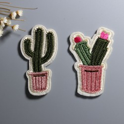 NEW 1PC beautiful plant Cactus flower Iron On Embroidered Patch For Cloth Cartoon Badge patch Garment Appliques DIY Accessory