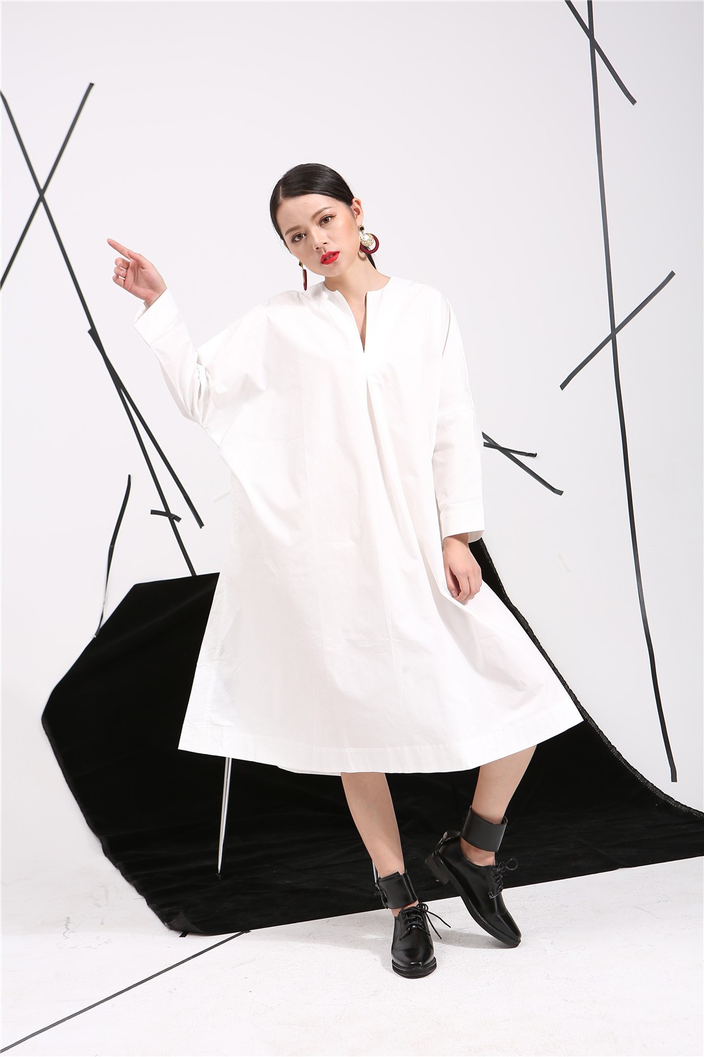 --2017-spring-summer-women-new-solid-color-deep-V-collar-long-sleeve-white-dress-white-cotton-shirt--32693632310