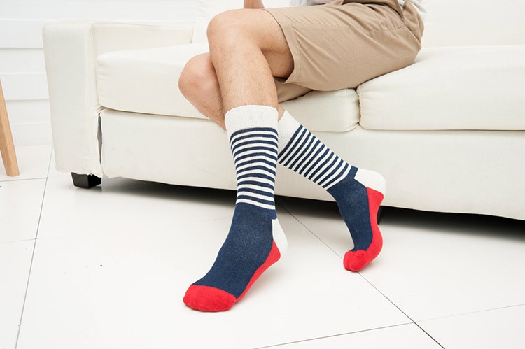 1-pair-New-style-colorful-Stripes-men-cotton-socks-brand-man-dress-knit-casual-long-tube-socks-casua-32715406081
