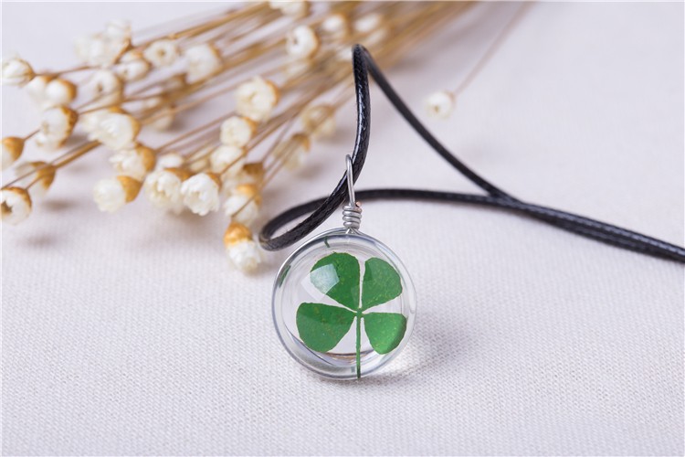 2016-Hot-Fashion-Crystal-glass-Ball-Clover-Necklace-Long-Strip-Leather-Chain-Pendant-Necklaces-Women-1000002319048