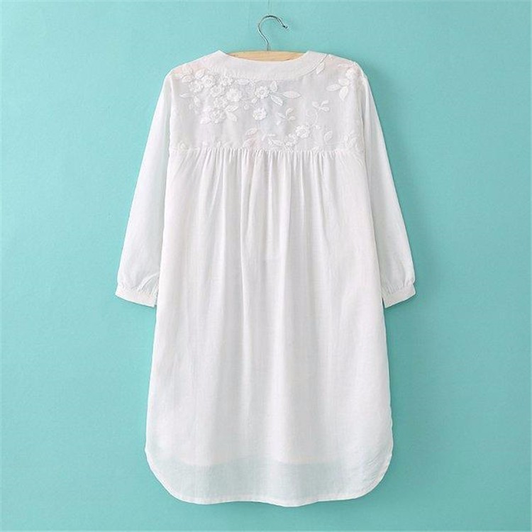 2016-Latest-Summer-Women-Lace-Flower-Embroidery-Blouse-Women39s-White-Loose-Cotton-and-Linen-Blouse--32334331498