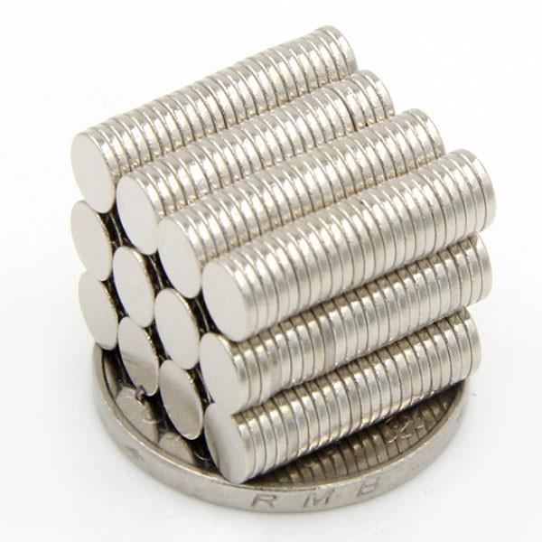 2017-Hot-100Pcs-5x1mm-Small-Fridge-Magnets-Neodymium-Disc-Super-Strong-Refrigerator-Gadgets-Kitchen--32691493824