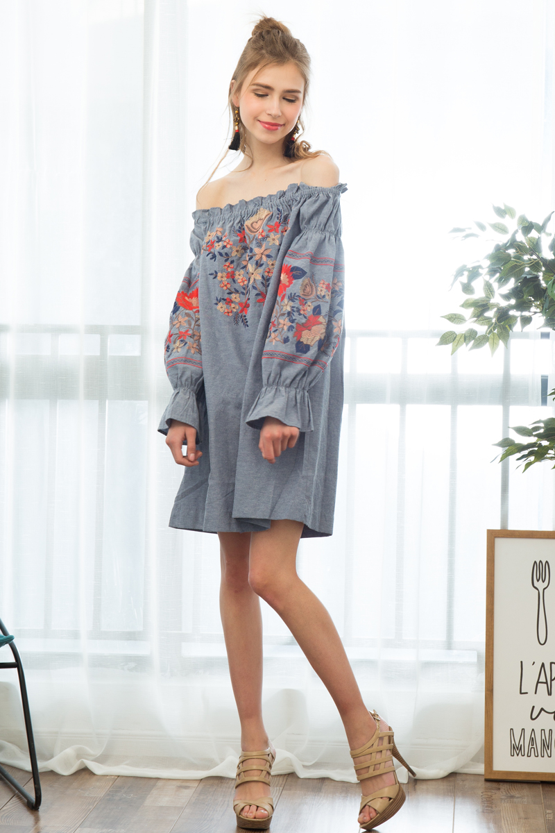 Bella-Philosophy-2017-spring-Ethnic-slash-neck-embroidery-long-sleeve-dresses-32786375996