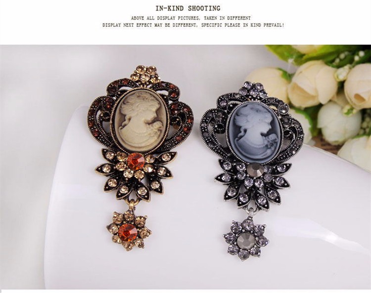 Fashion-Antique-Gold-Silver-Vintage-Brooch-Pins-Female-Brand-Jewelry-Queen-Cameo-Brooches-Rhinestone-32663899515