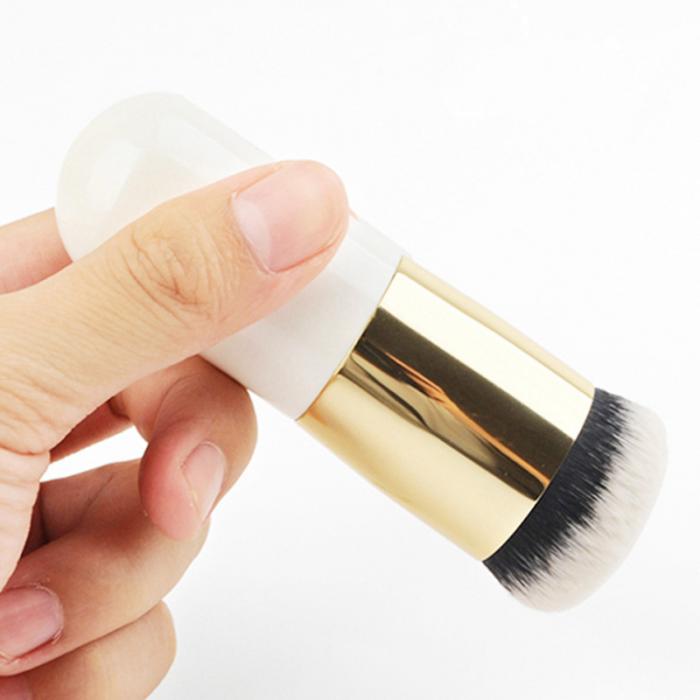 Hot-Chubby-Pier-Foundation-Brush-Flat-the-Portable-BB-Cream-Makeup-Brush-Professional-Beauty-Tools-32663083313