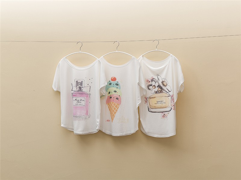 New-2017-Hot-Retro-Cool-Punk-T-shirt-Women-Top-Fashion-Tee-The-lovely-panda-print-Batwing-Sleeve-T-s-32727917007